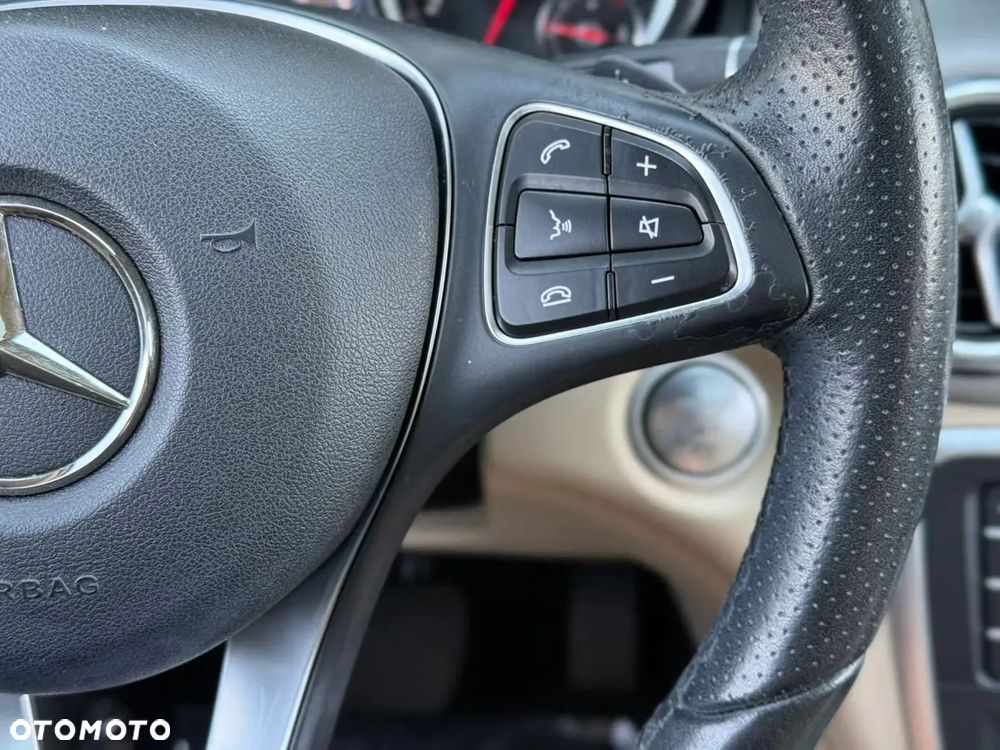Mercedes-Benz GLA 250 7G-DCT - 21
