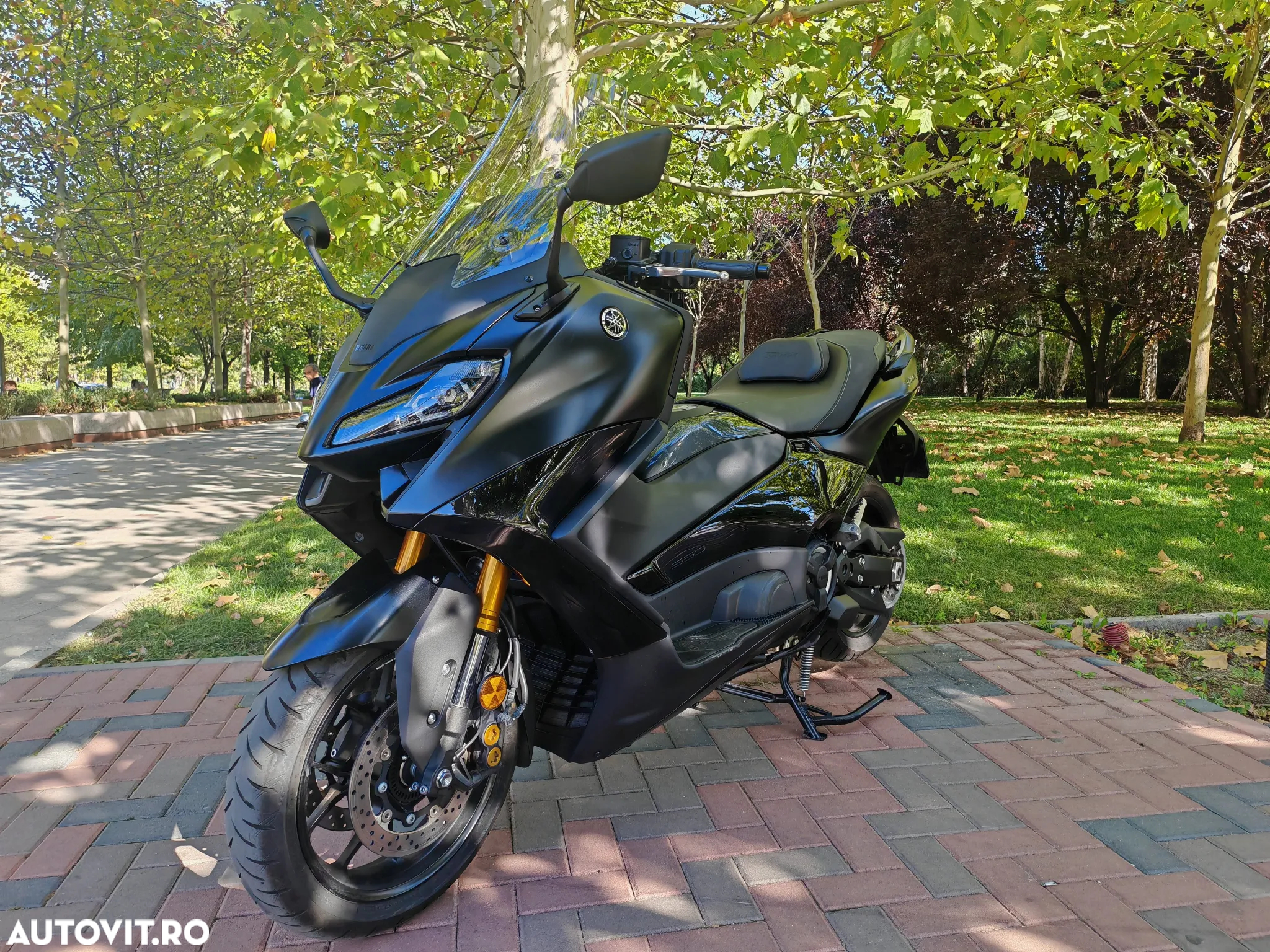 Yamaha TMAX 560 - 2
