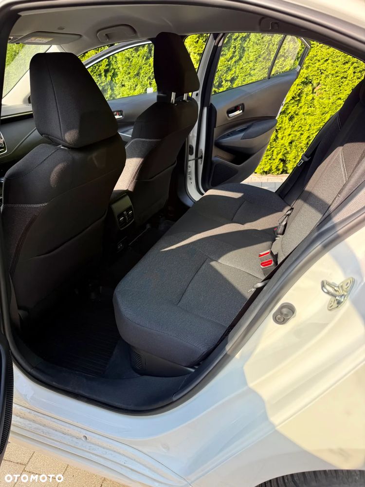 Toyota Corolla 1.8 Hybrid Comfort - 18
