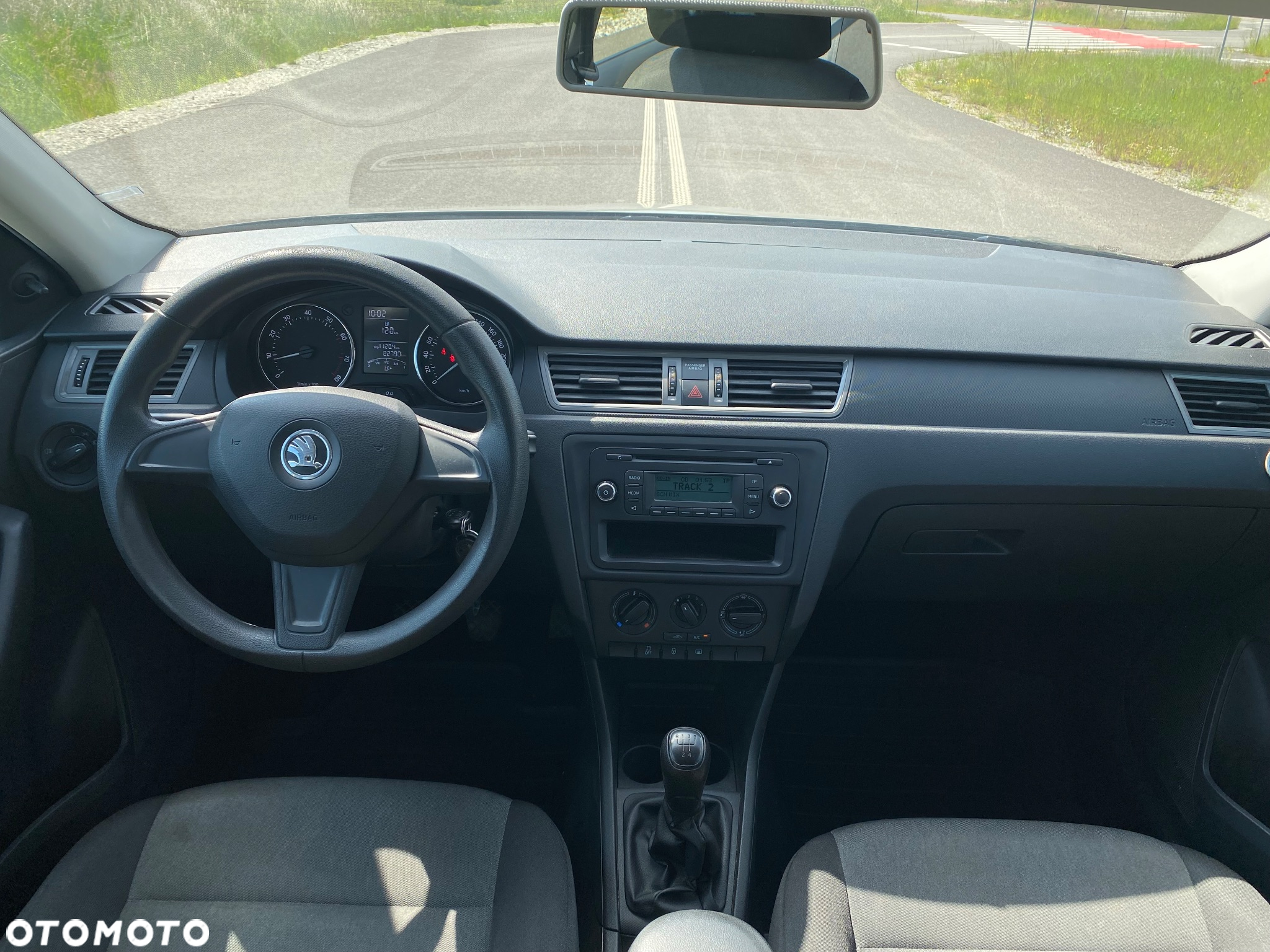 Skoda RAPID 1.2 TSI Active - 12