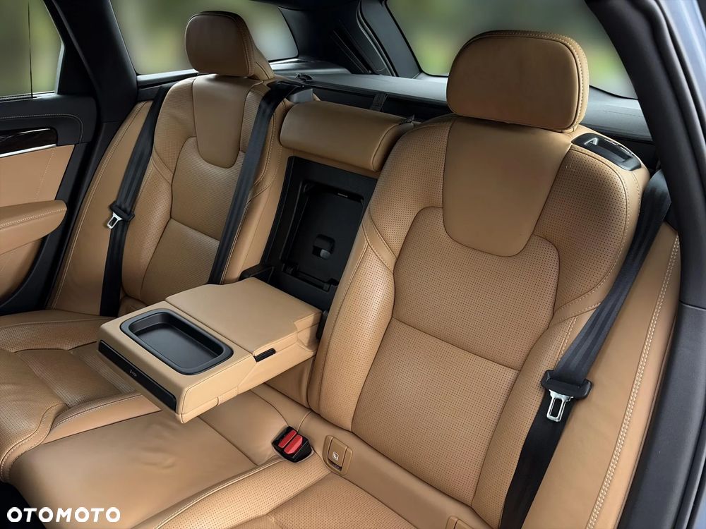 Volvo V90 D5 SCR AWD Inscription - 15