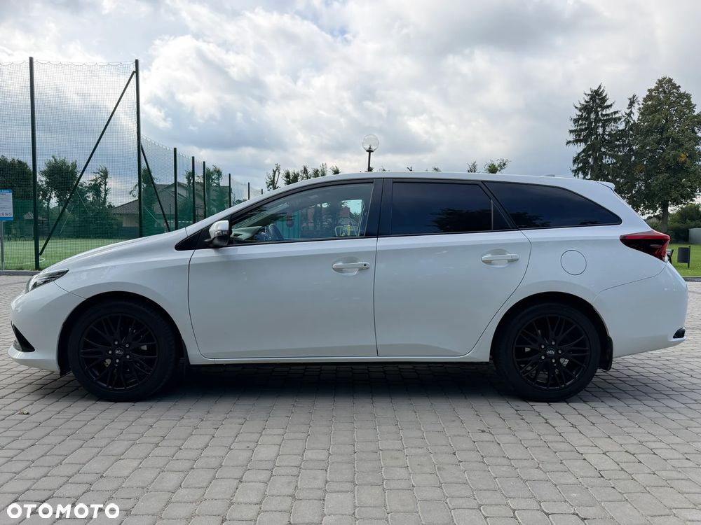 Toyota Auris 1.4 D-4D Dynamic - 6