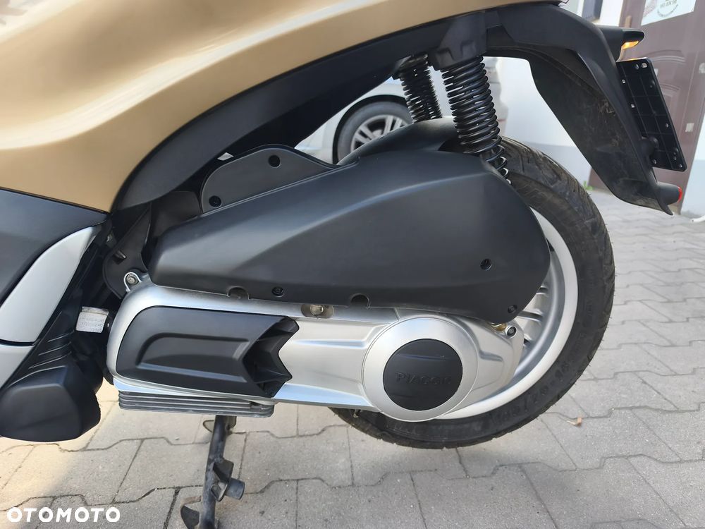 Piaggio Beverly - 14