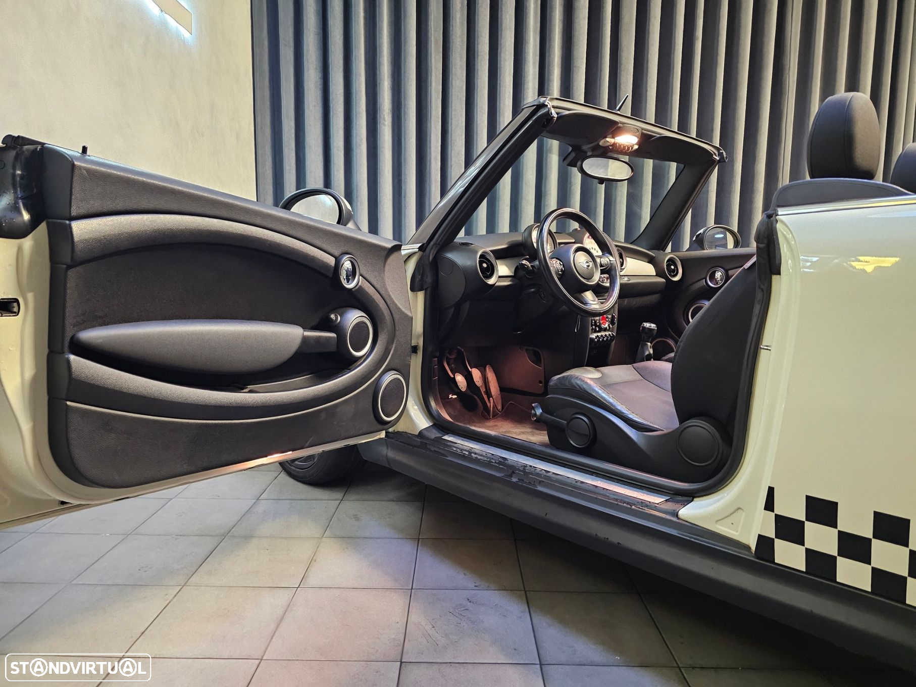 MINI Cabrio Cooper D - 11