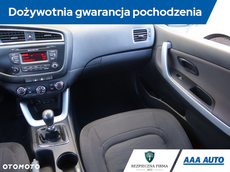 Kia Ceed - 9