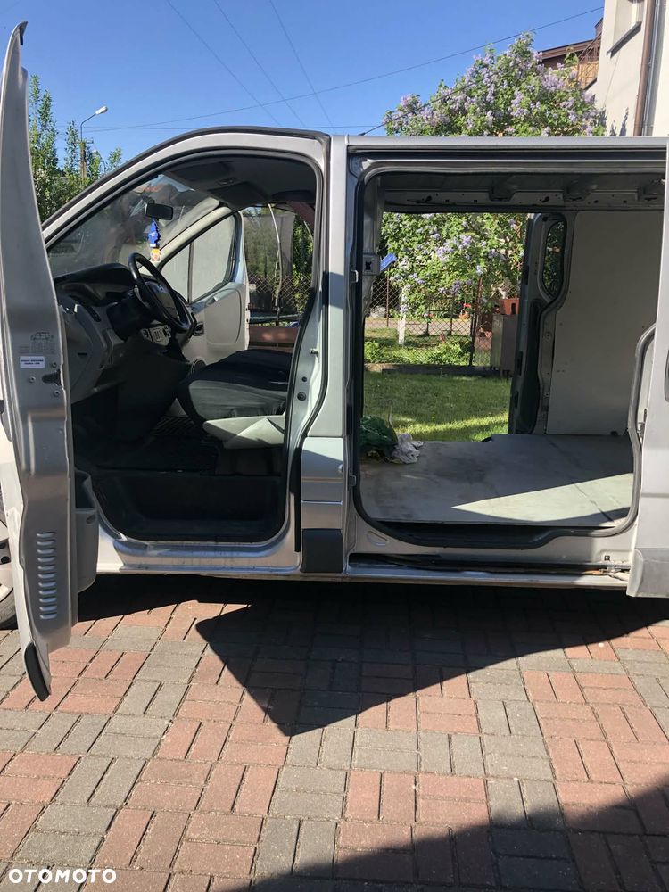 Renault Trafic - 12
