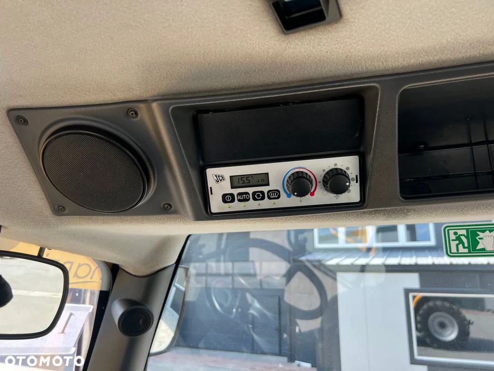 JCB Fastrac 7230 - 13