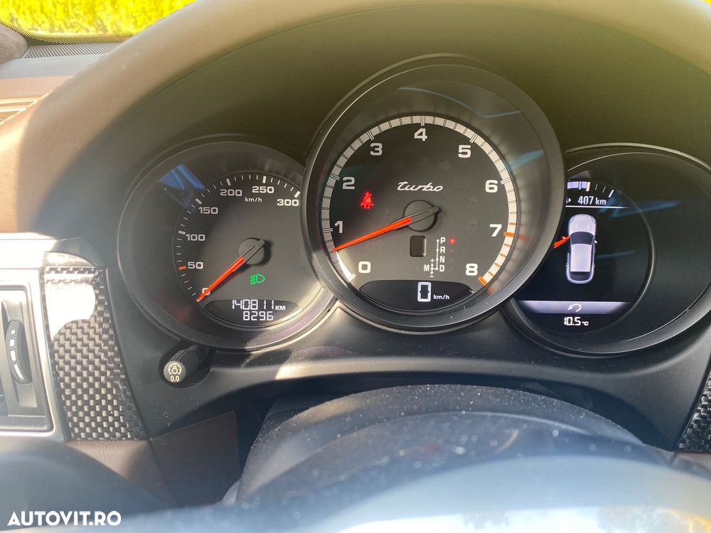Porsche Macan Turbo PDK mit Performance Paket - 11