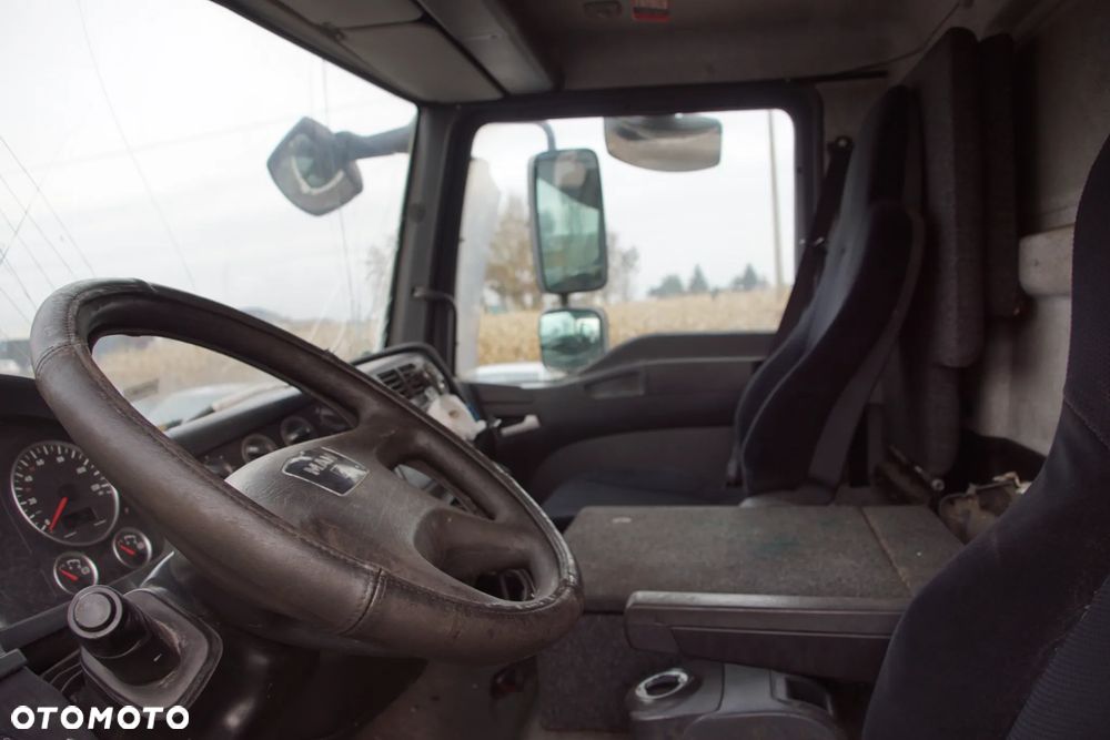Auto na części - MAN TGM 15.250 6.9 250 KM D0836 LFL60 ZF 12AS1210TO 2009R Silnik Skrzynia Drzwi Zderzak Lusterko Lampa Osłona Owiewka Winda Deska Kokpit Sterownik Moduł Czujnik Licznik Kierownica Panel - 12