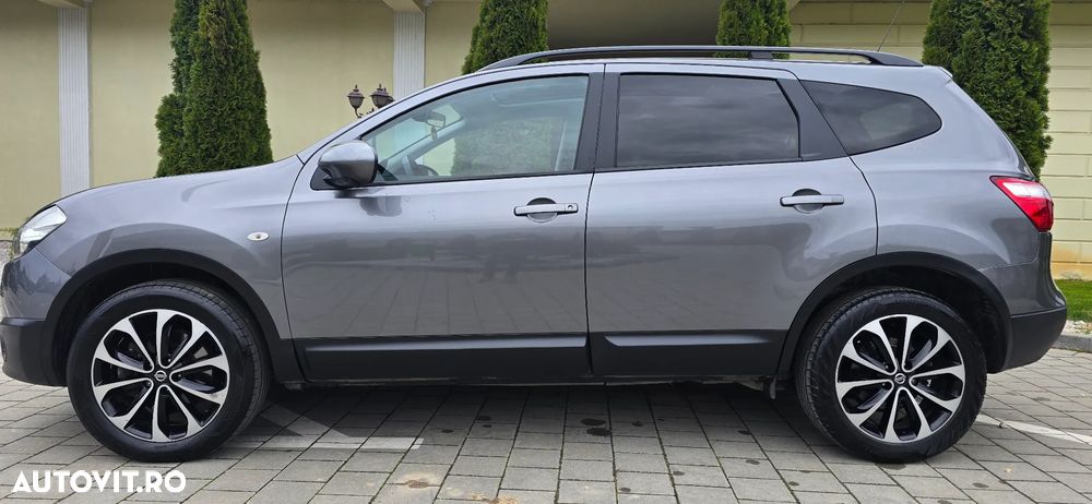 Nissan Qashqai+2 - 5