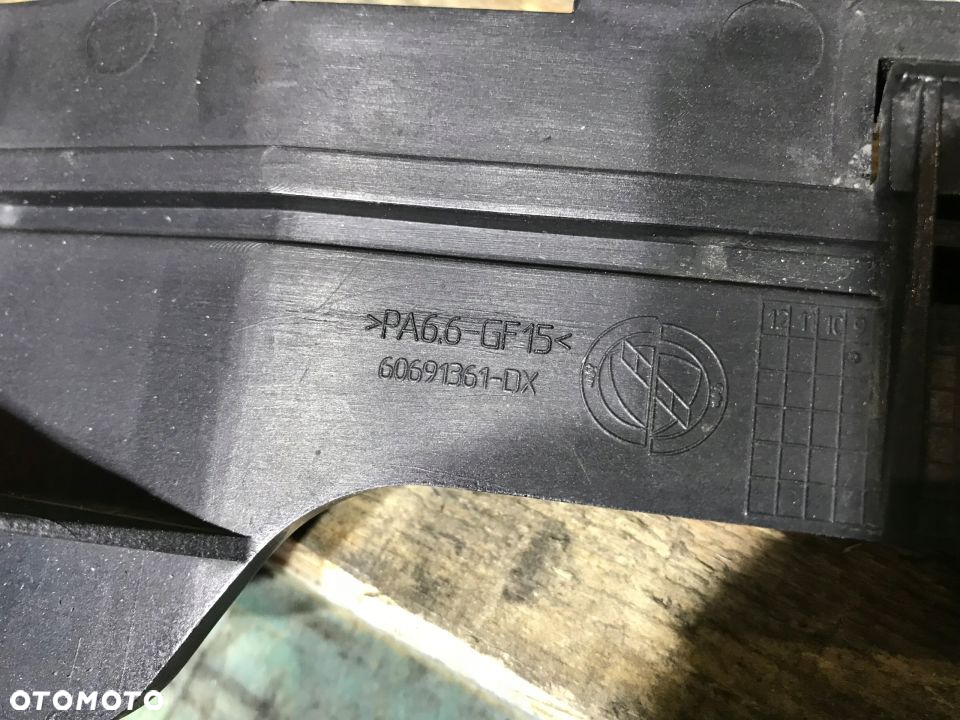 ALFA ROMEO BRERA ŚLIZG ZDERZAKA PRAWY PRZÓD 60691361 - 4