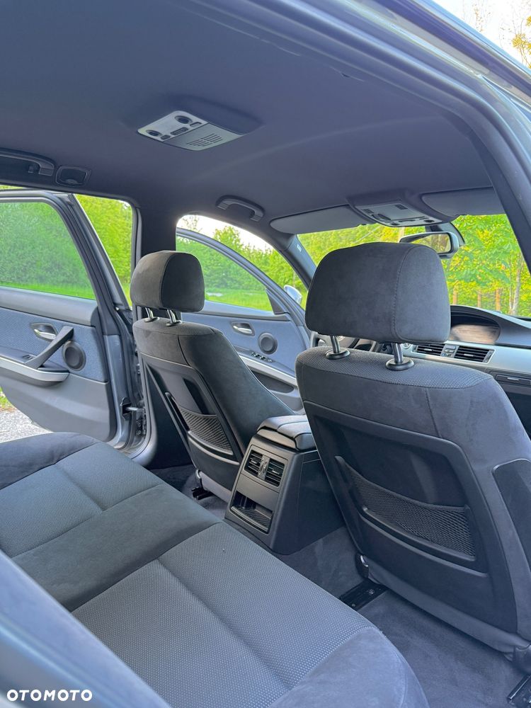 BMW Seria 3 320d xDrive DPF Edition Sport - 23