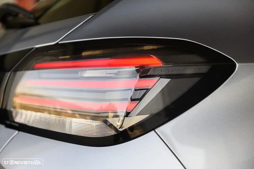 Peugeot 208 1.2 PureTech Active Pack - 19