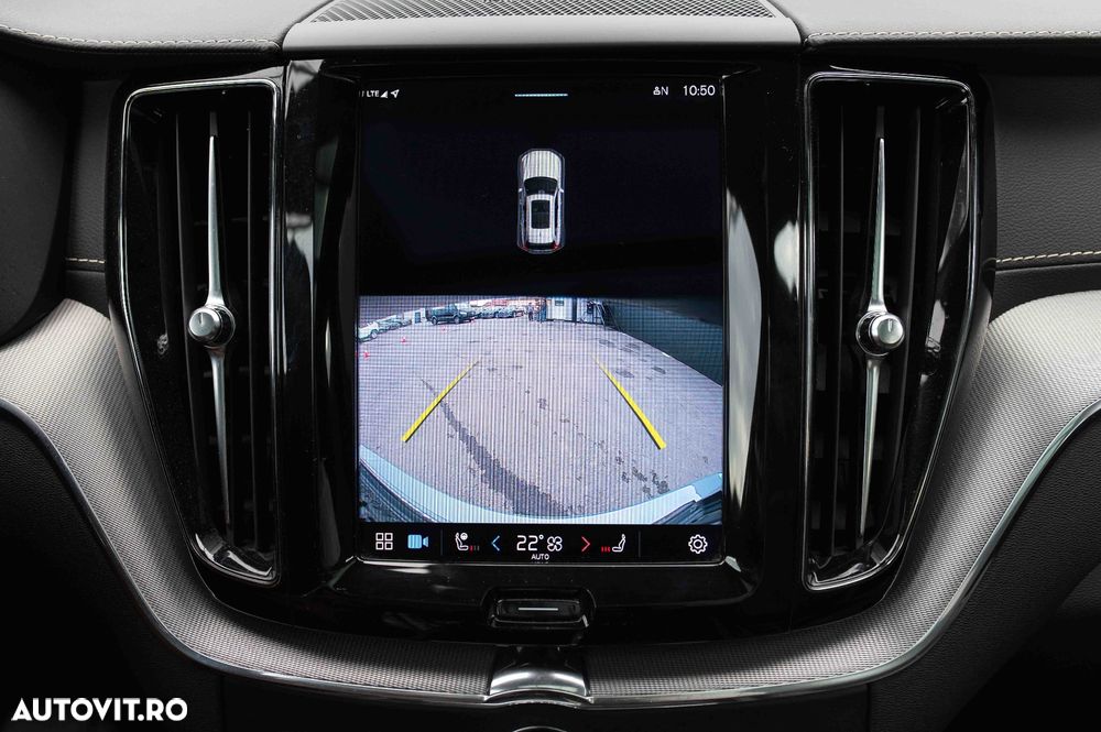 Volvo XC 60 T8 Twin Engine AWD R-Design - 25