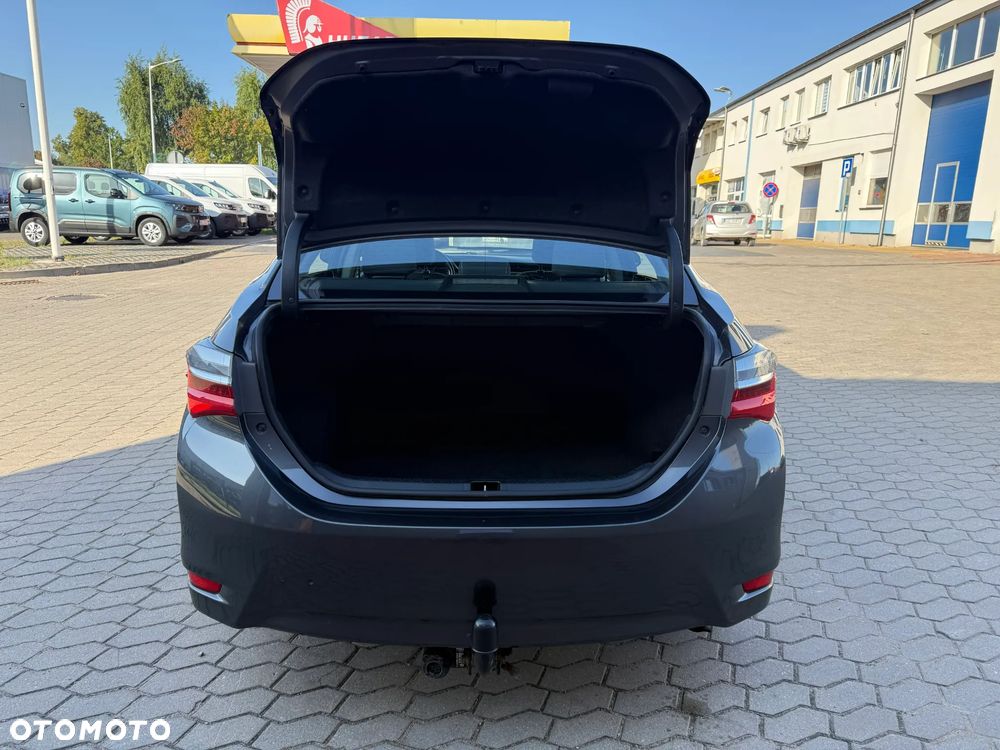 Toyota Corolla 1.6 Comfort - 8