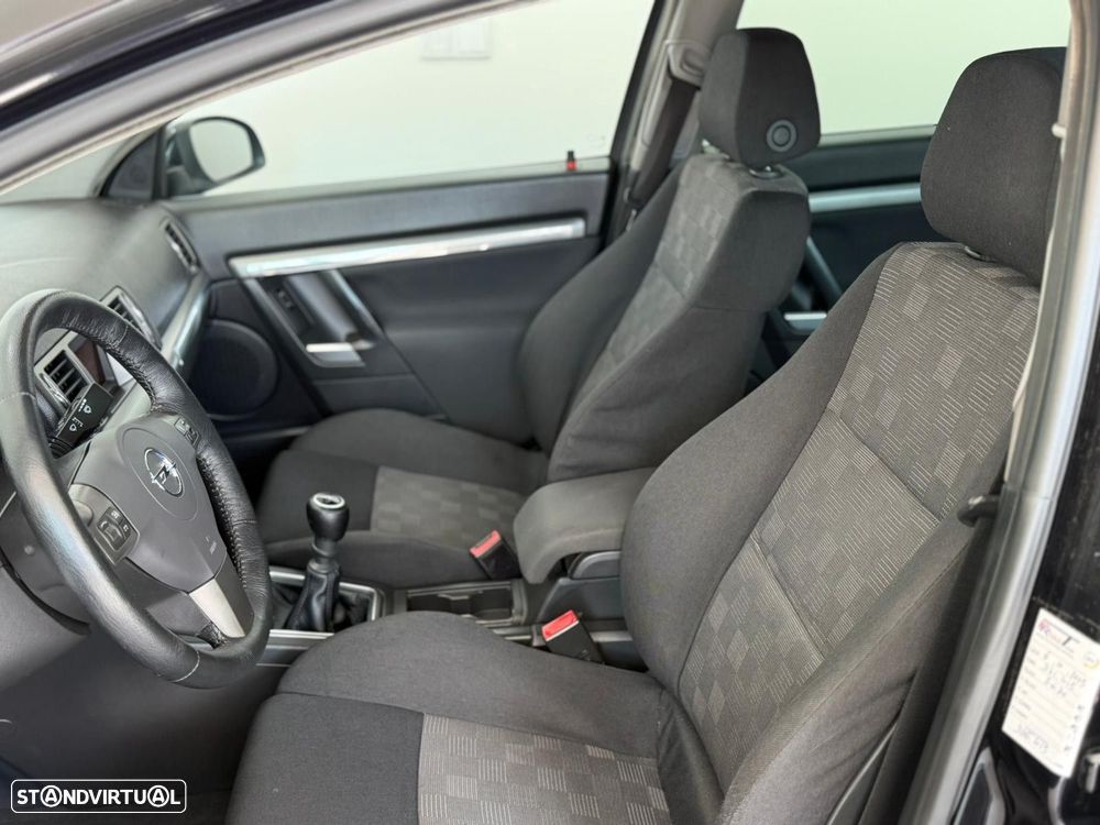 Opel Vectra Caravan 1.9 CDTi Elegance - 4
