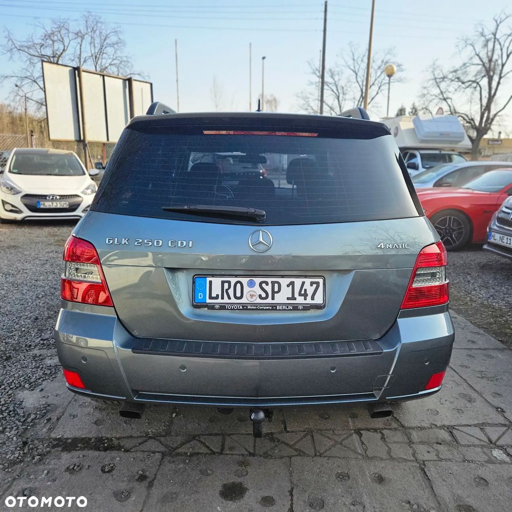 Mercedes-Benz GLK 250 CDI DPF 4Matic BlueEFFICIENCY 7G-TRONIC SPORT EDITION - 7