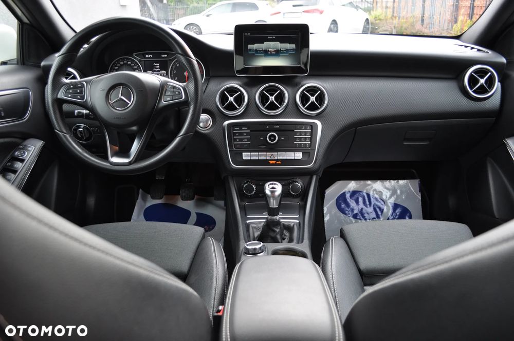 Mercedes-Benz Klasa A 180 AMG Line - 16