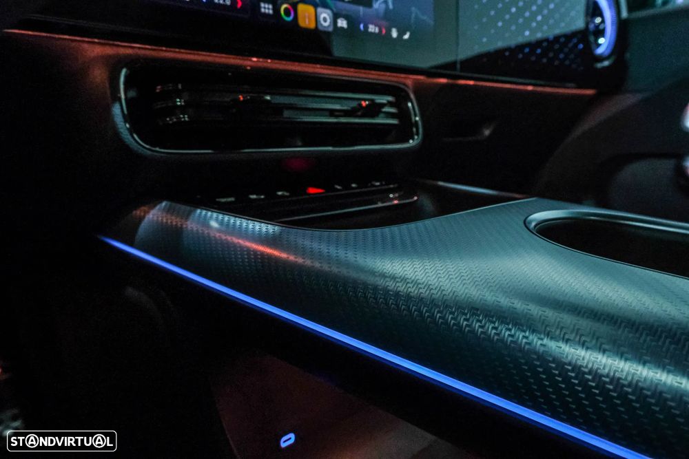 Mercedes-Benz CLA 250+ EQ - 42