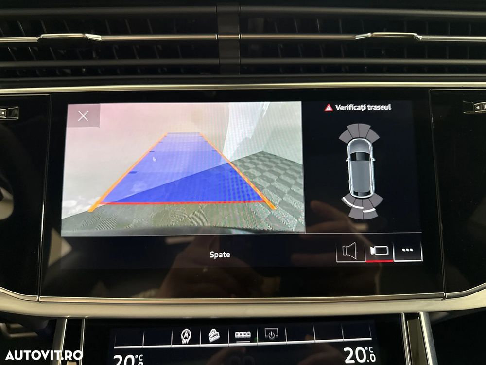 Audi Q8 - 21