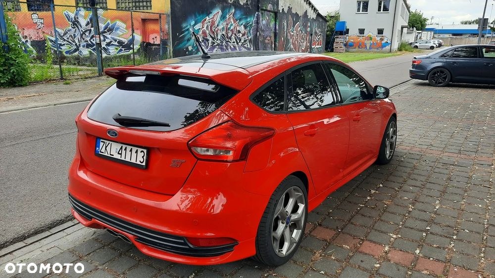 Ford Focus 2.0 TDCi ST-2 - 8