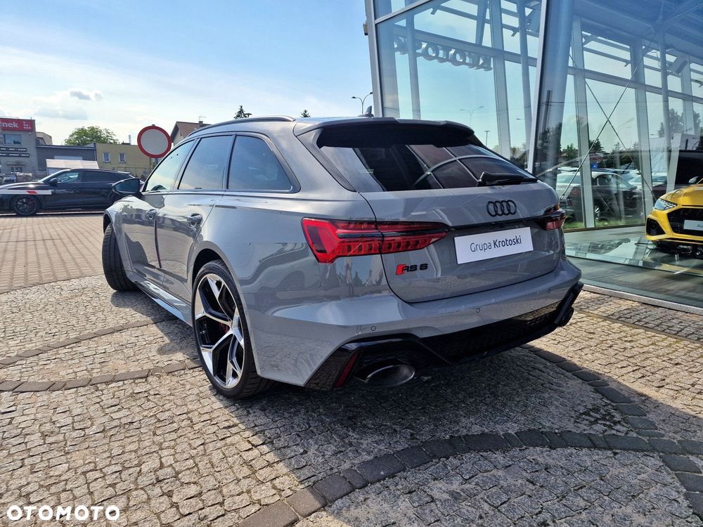 Audi RS6 Avant - 6