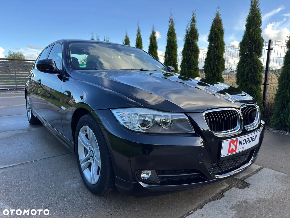 BMW Seria 3 320i Edition Sport - 9