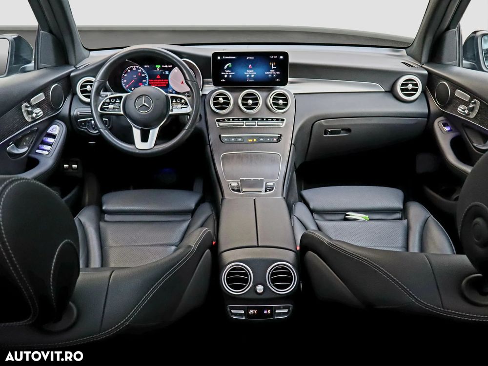 Mercedes-Benz GLC 300 e 4MATIC - 29