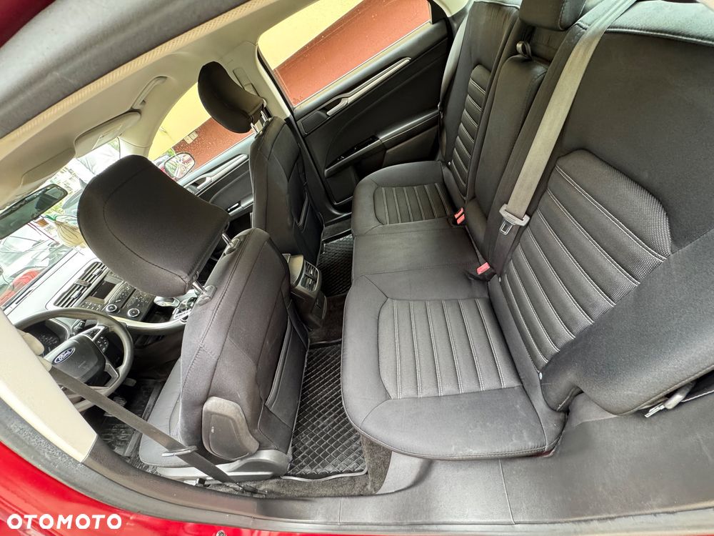 Ford Fusion - 14