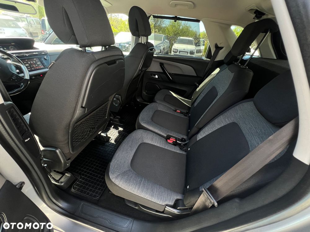 Citroën C4 Picasso 1.2 PureTech Shine S&S - 23