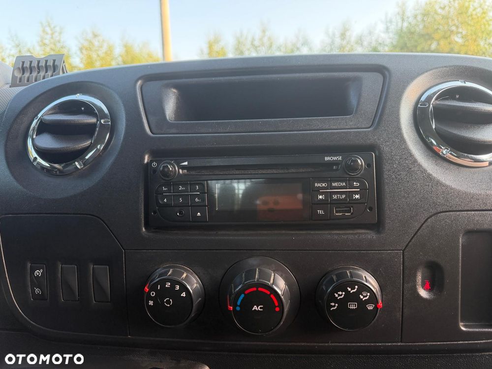 Renault Master / ORYGINALNA WYWROTKA / 2.3D /110 KM / Zadbana / Klima / - 23