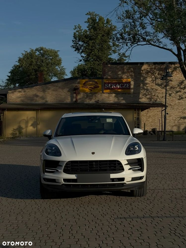 Porsche Macan Standard - 2