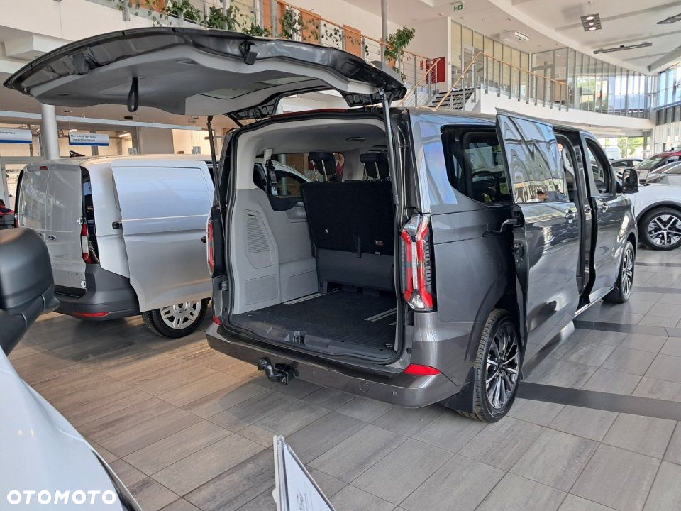Ford Tourneo Custom - 5