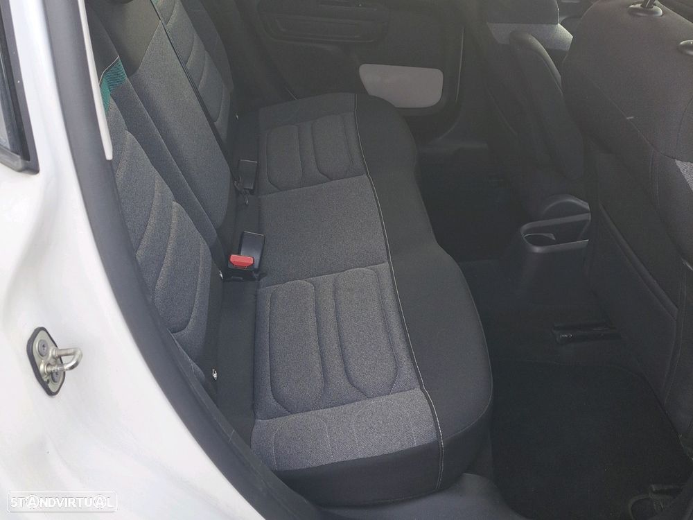 Citroën C3 1.2 PureTech Shine Pack EAT6 - 7