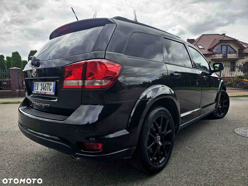 Fiat Freemont 2.0 Multijet 16V DPF Automatik Allrad Black Code - 13
