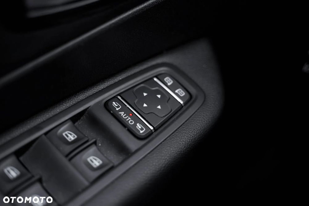 Renault Captur - 30
