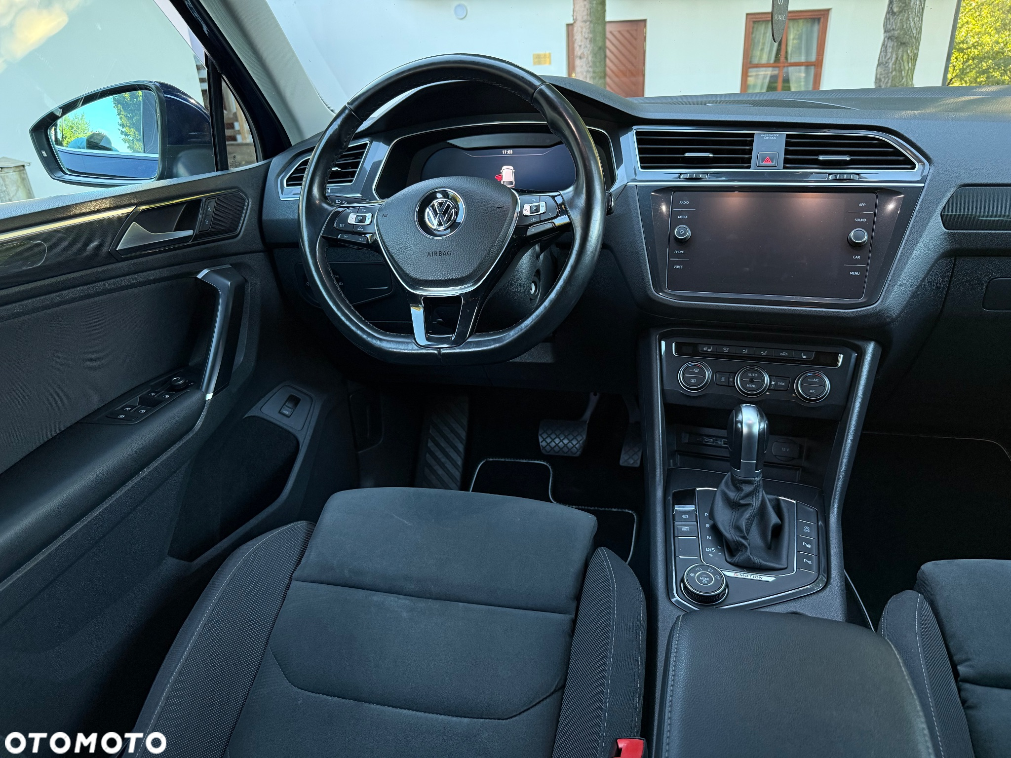 Volkswagen Tiguan 2.0 TDI SCR 4MOTION (BlueMotion Techn.) DSG Highline - 12