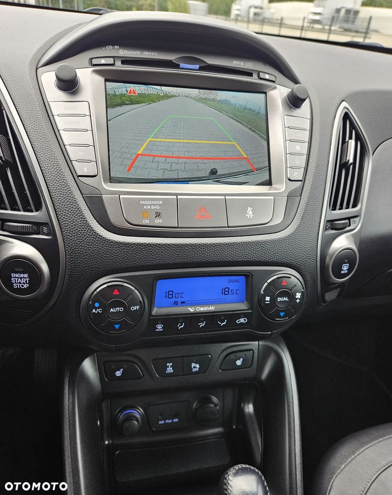 Hyundai ix35 2.0 CRDi 4WD Automatik Premium - 9