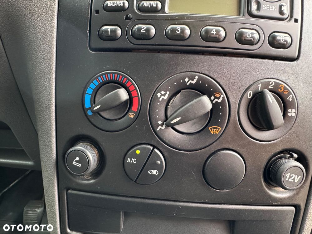 Ford Transit Connect - 18