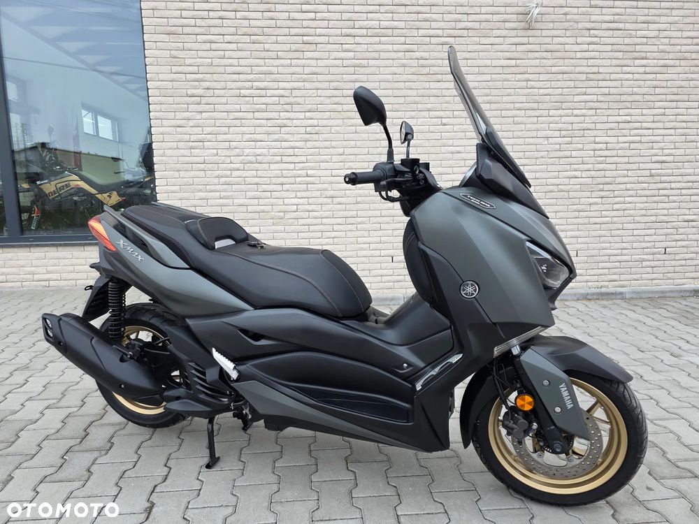 Yamaha X-max - 15