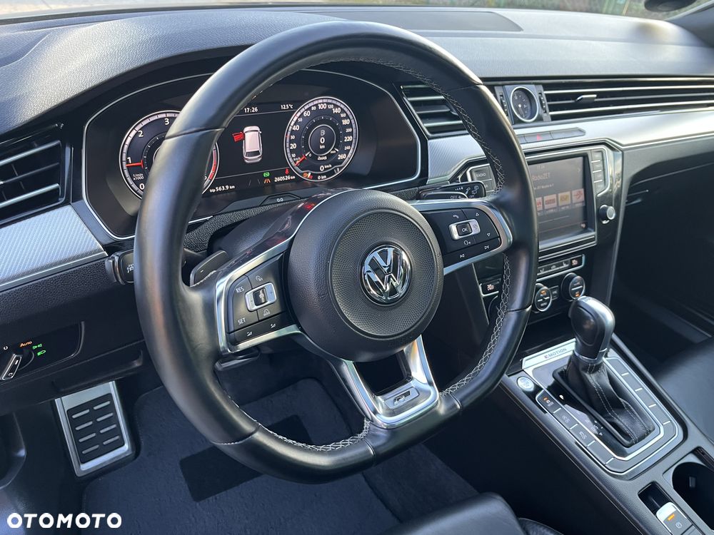 Volkswagen Passat Variant 2.0 TDI Bi-Turbo BMT 4Mot Highline DSG - 17