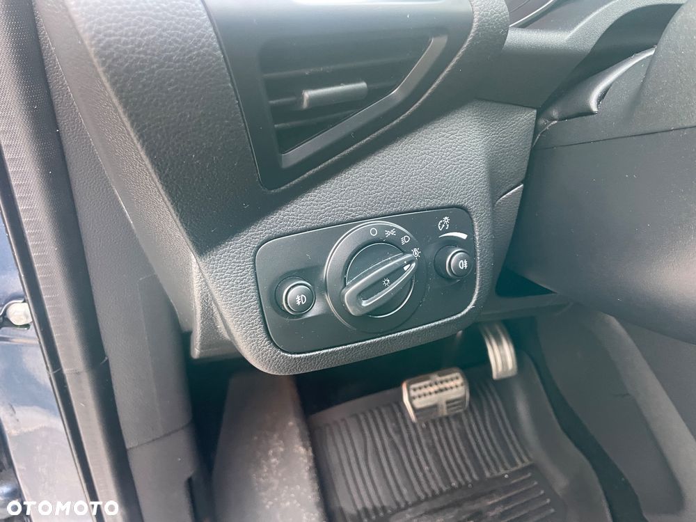 Ford Kuga 2.0 TDCi 2x4 ST-Line - 33