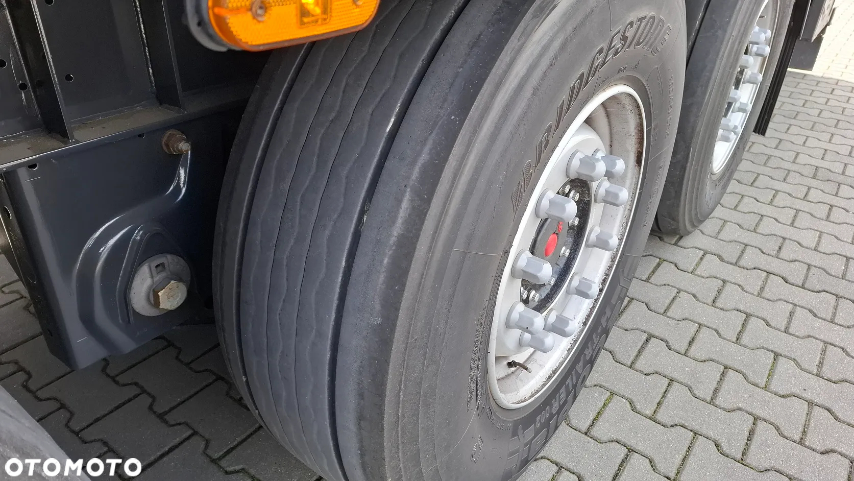 Wielton NS3K / STANDARD / OŚ PODNOSZONA / PLANDEKA ANTYWŁAMANIOWA / - 15