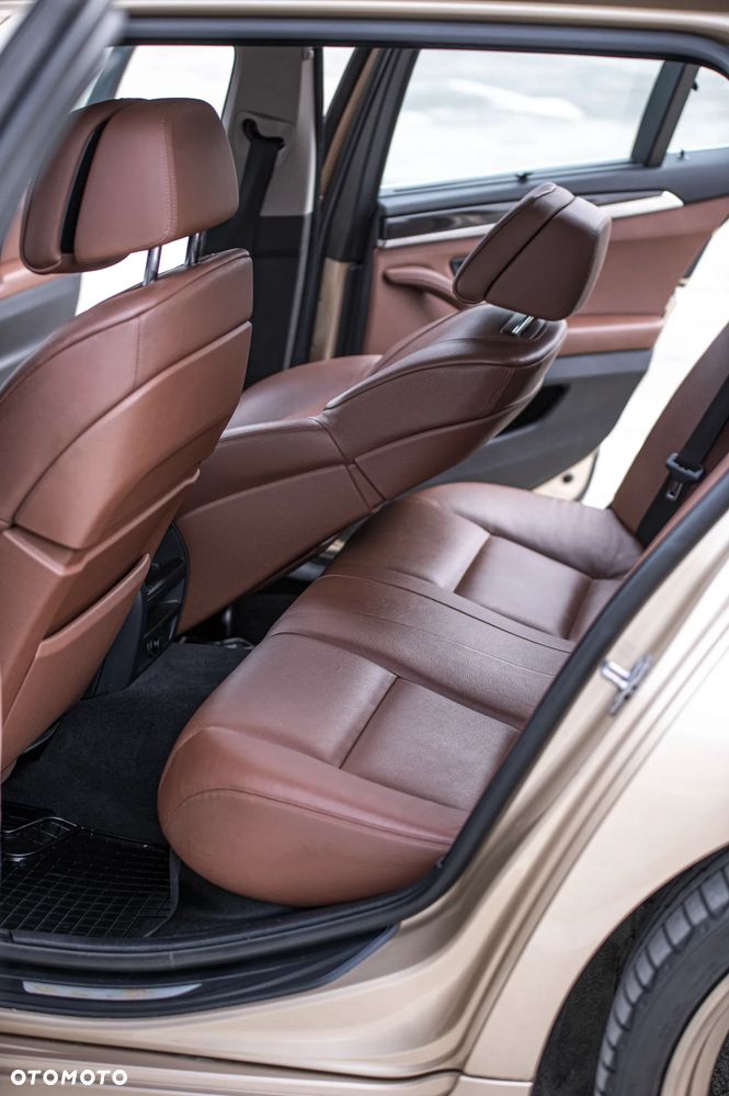 BMW Seria 5 - 23
