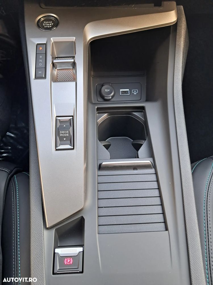 Peugeot 308 1.5L BlueHDI 130 S&S EAT8 Allure - 17