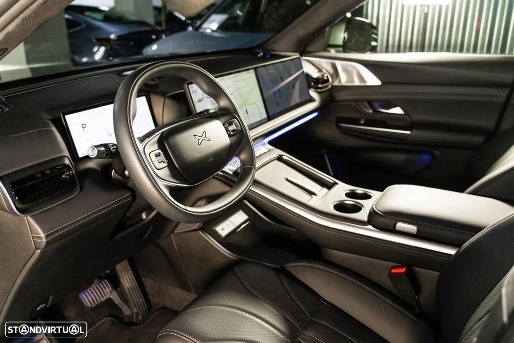 Xpeng G9 93.1 kWh Long Range+Premium Seat & Audio Pack - 16