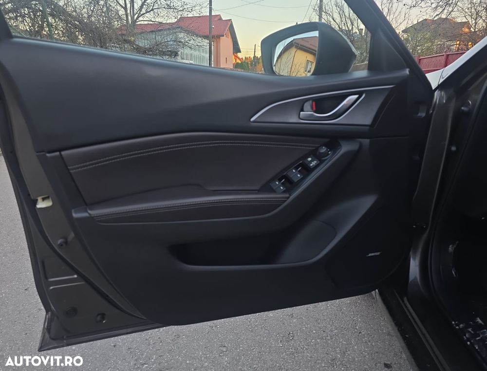 Mazda 3 SKYACTIV-D 150 Black Limited - 13