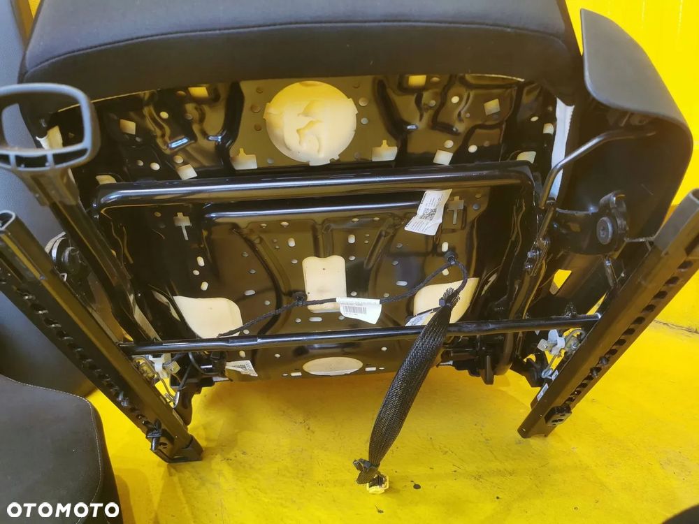 Skoda Superb III SEDAN FOTEL FOTELE KANAPA BOCZKI TUNEL CZARNY KOMPLET 17r. - 16