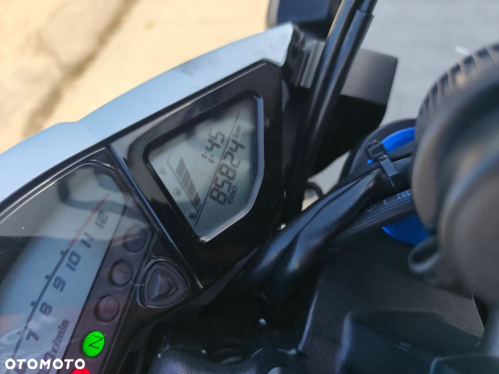 Honda CB - 32