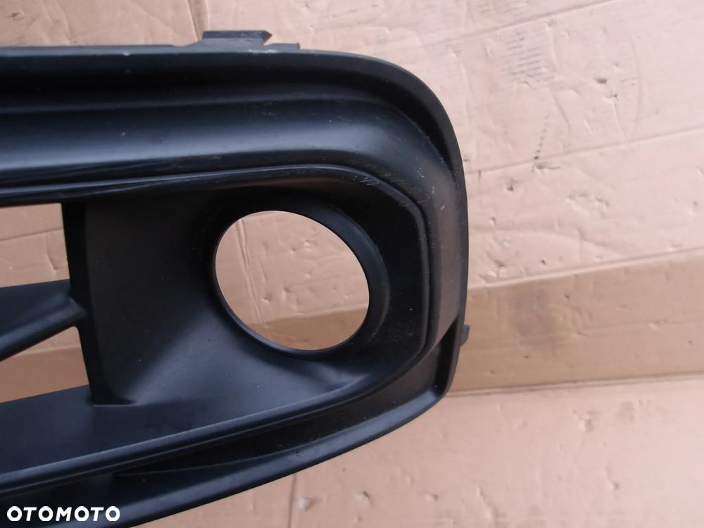 KRATKA ZDERZAKA LEWA AUDI Q5 80A S LINE 80A807681A - 4